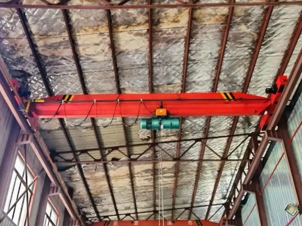 在變頻器控制中如何實(shí)現(xiàn)單梁行車的速度調(diào)節(jié)和位置精確控制？