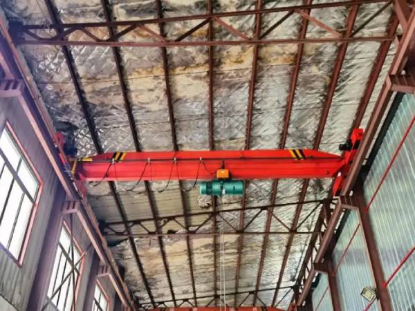 單梁起重機(jī)遙控器的防水防塵等級(jí)對(duì)接線有何影響？