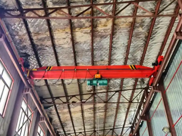 如何根據(jù)接線圖優(yōu)化控制箱內(nèi)部線路布局？單梁行車控制箱線路布局改進(jìn)策略